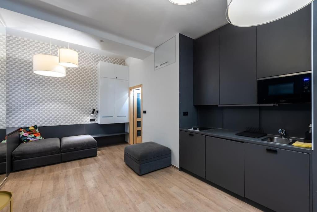 Lighthouse Apartment Прага Екстериор снимка