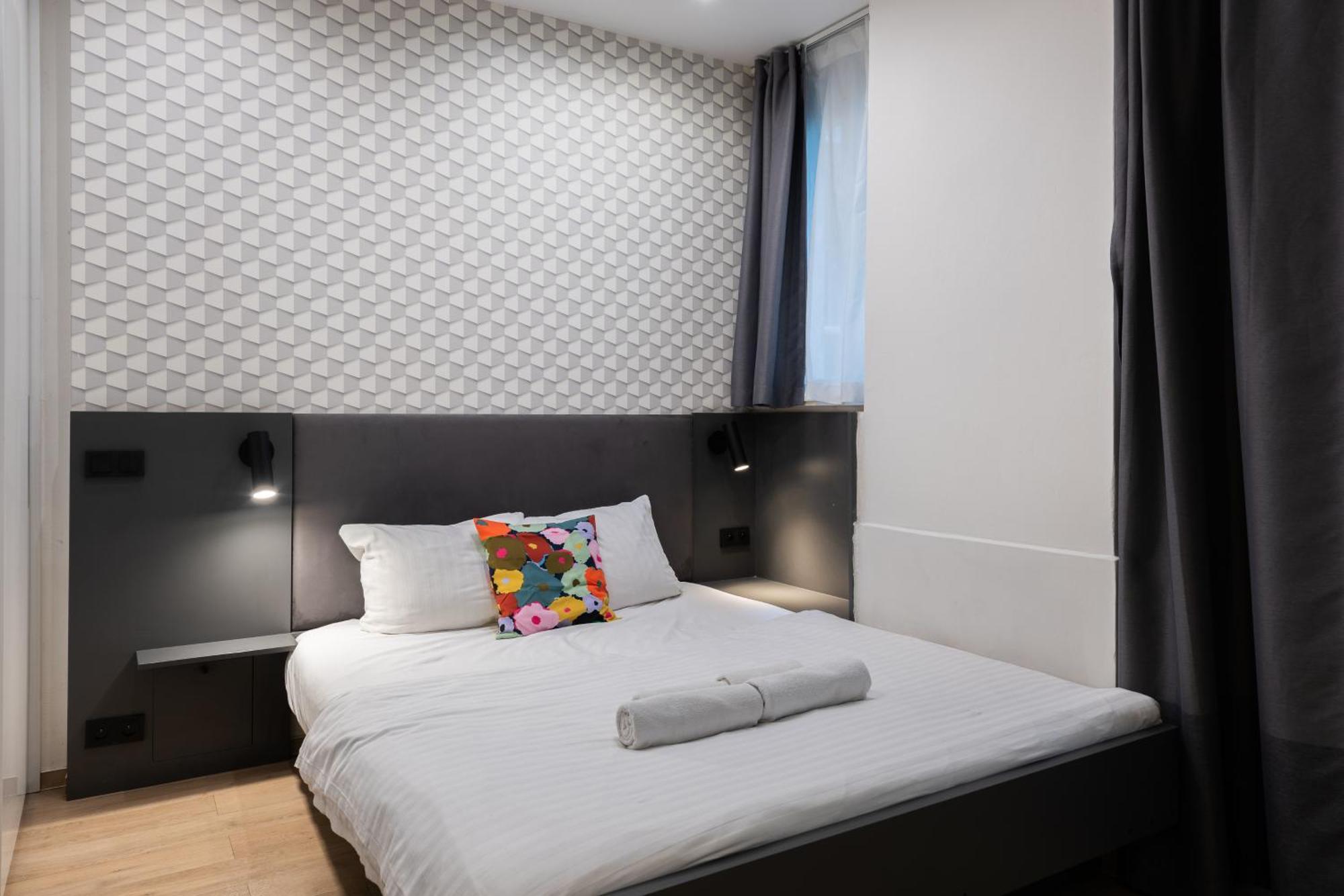 Lighthouse Apartment Прага Екстериор снимка
